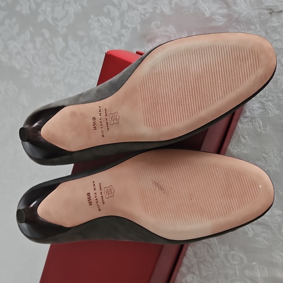 Ann Taylor Leather Shoes, Size 8.5. NWOT - Picture 6 of 8